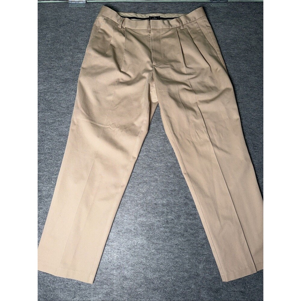 DOCKERS D3 Classic Fit Khaki/Beige Pants for Men - Size W36 X L30.